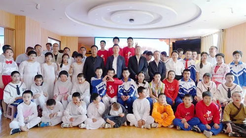 以愛(ài)之名,獻(xiàn)禮司慶 銀河基金全體員工為特教師生捐贈(zèng)校服